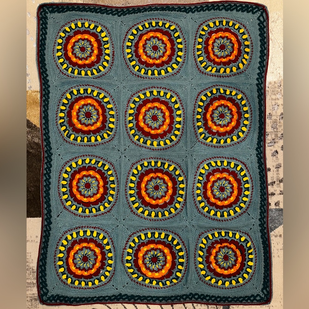 Exquisite craftsmanship, 100% handmade floral blanket
